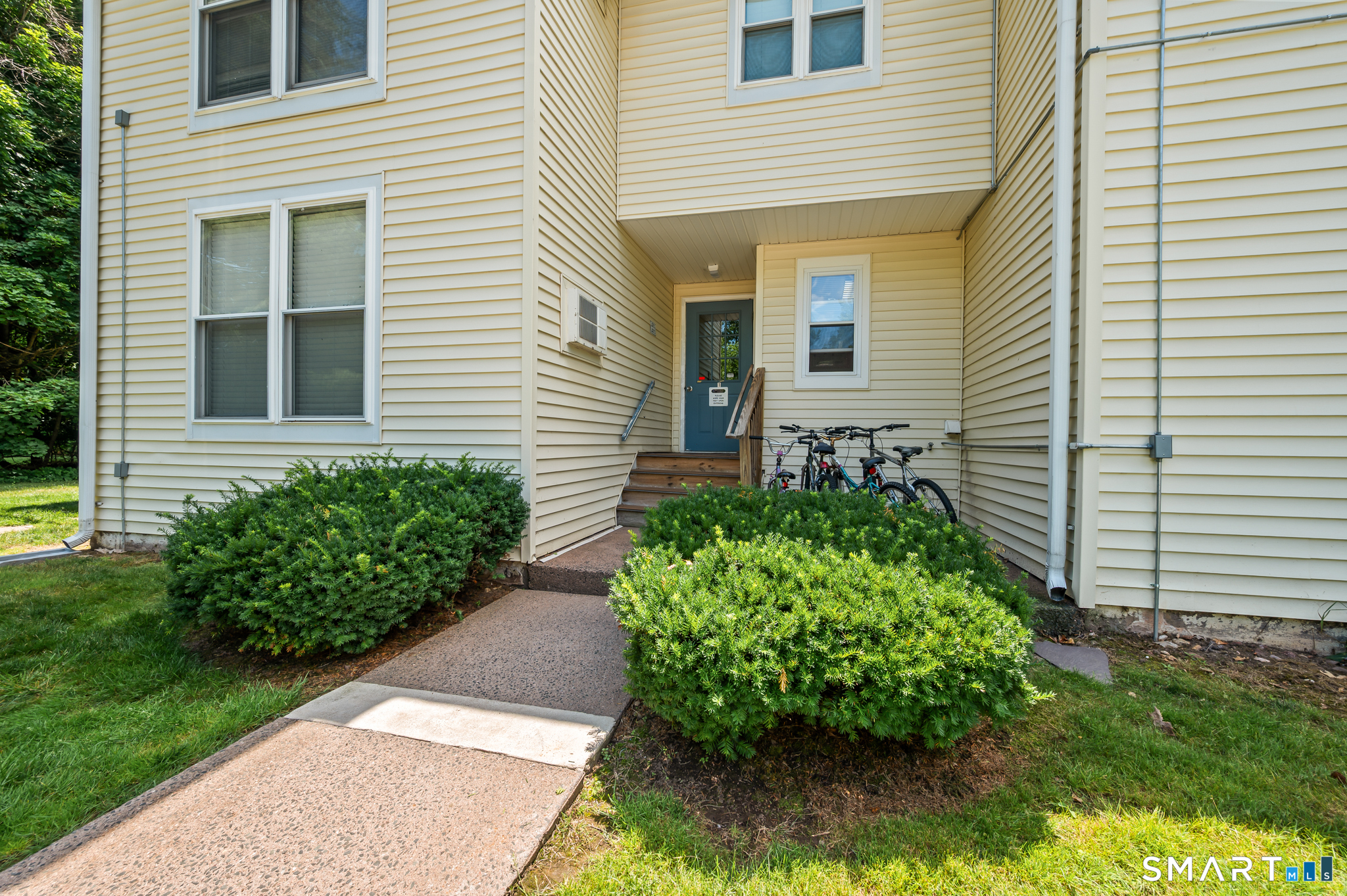 949 Pleasant Valley Road South Windsor CT 06074