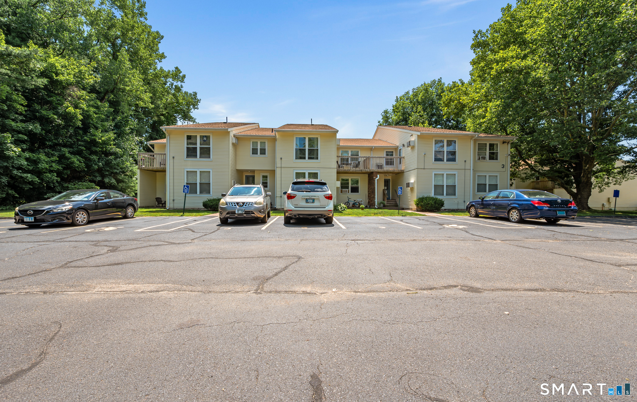 949 Pleasant Valley Road South Windsor CT 06074