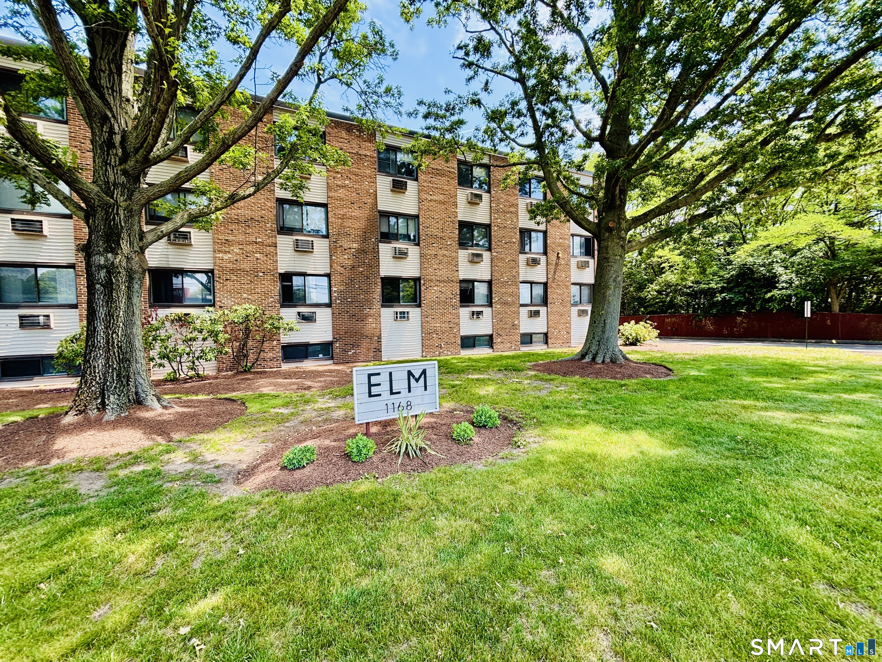 1168 Main Street Stratford CT 06615