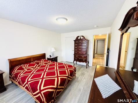 1168 Main Street Stratford CT 06615
