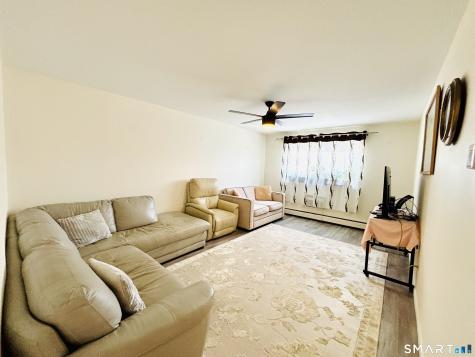 1168 Main Street Stratford CT 06615