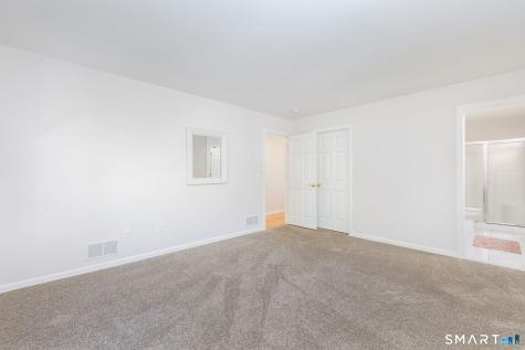 10 Lantern Lane Vernon CT 06066