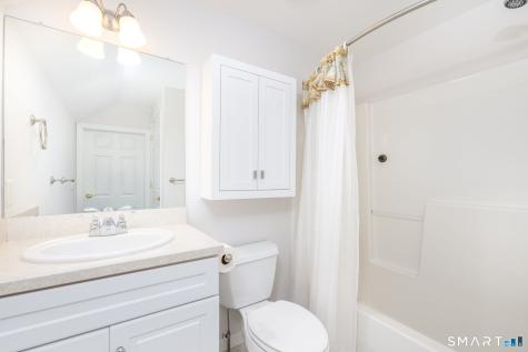 10 Lantern Lane Vernon CT 06066