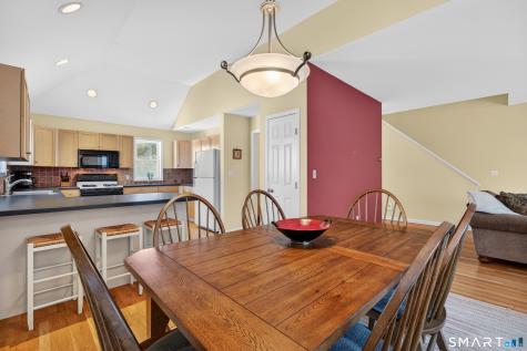 10 Trout Brook Circle Newtown CT 06470