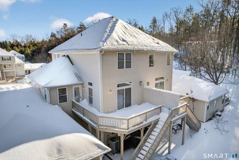 10 Trout Brook Circle Newtown CT 06470