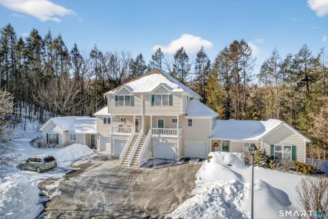 10 Trout Brook Circle Newtown CT 06470