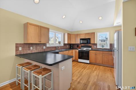 10 Trout Brook Circle Newtown CT 06470