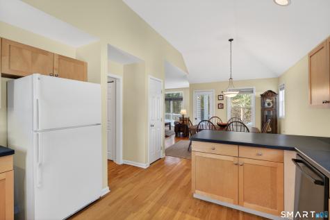 10 Trout Brook Circle Newtown CT 06470