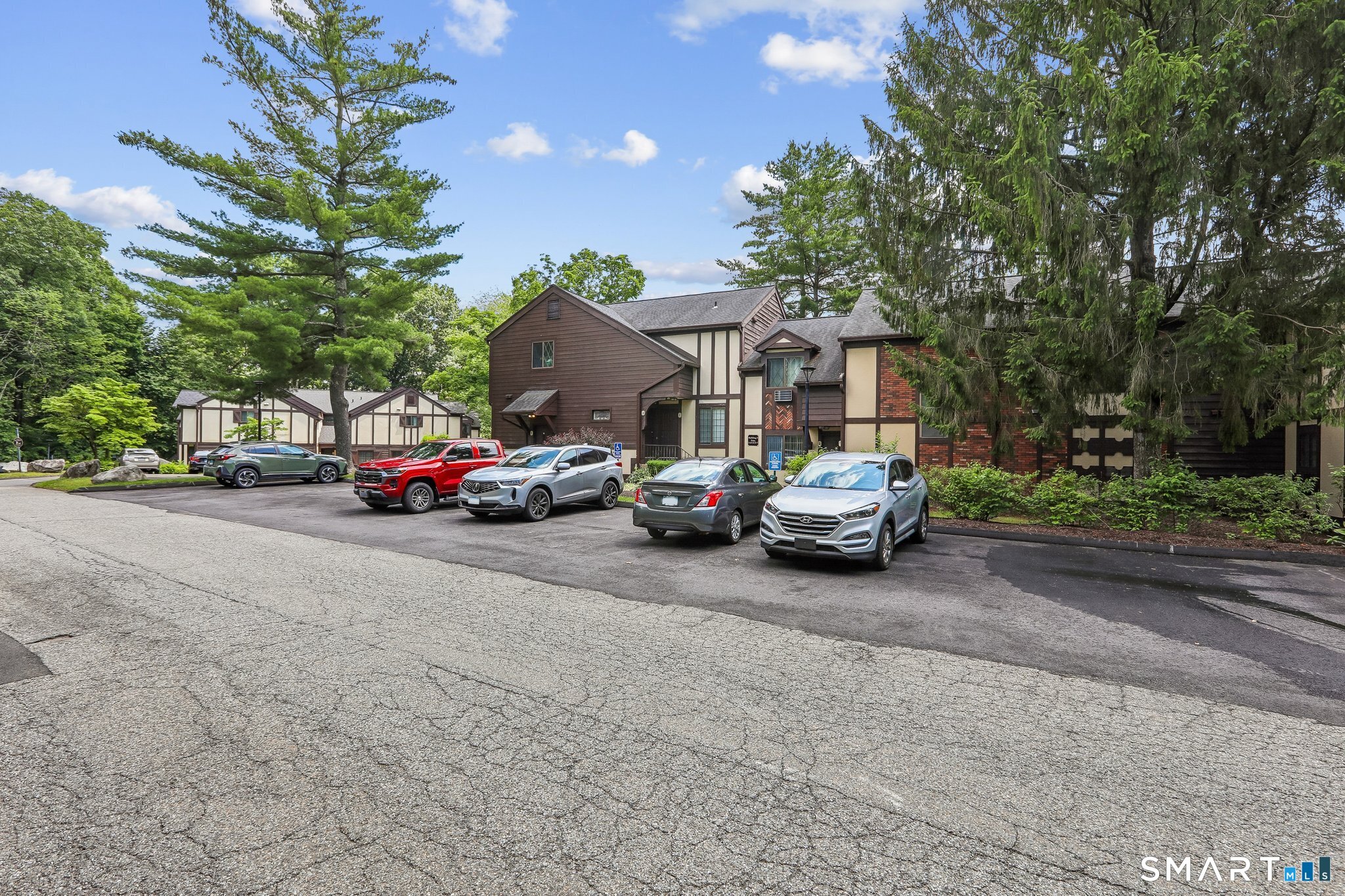 2 Tara Drive Brookfield CT 06804