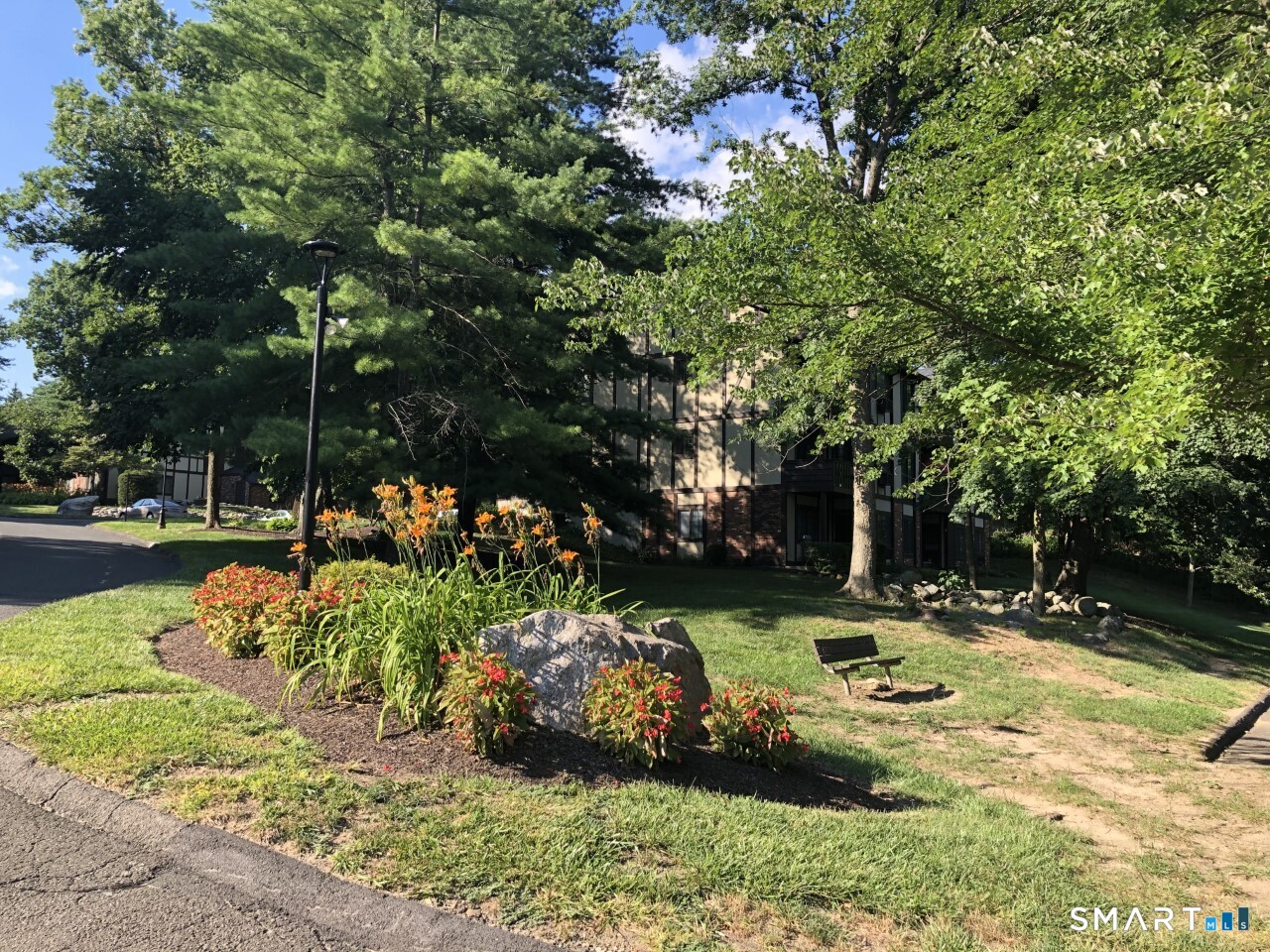 2 Tara Drive Brookfield CT 06804