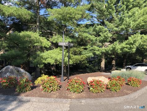 2 Tara Drive Brookfield CT 06804