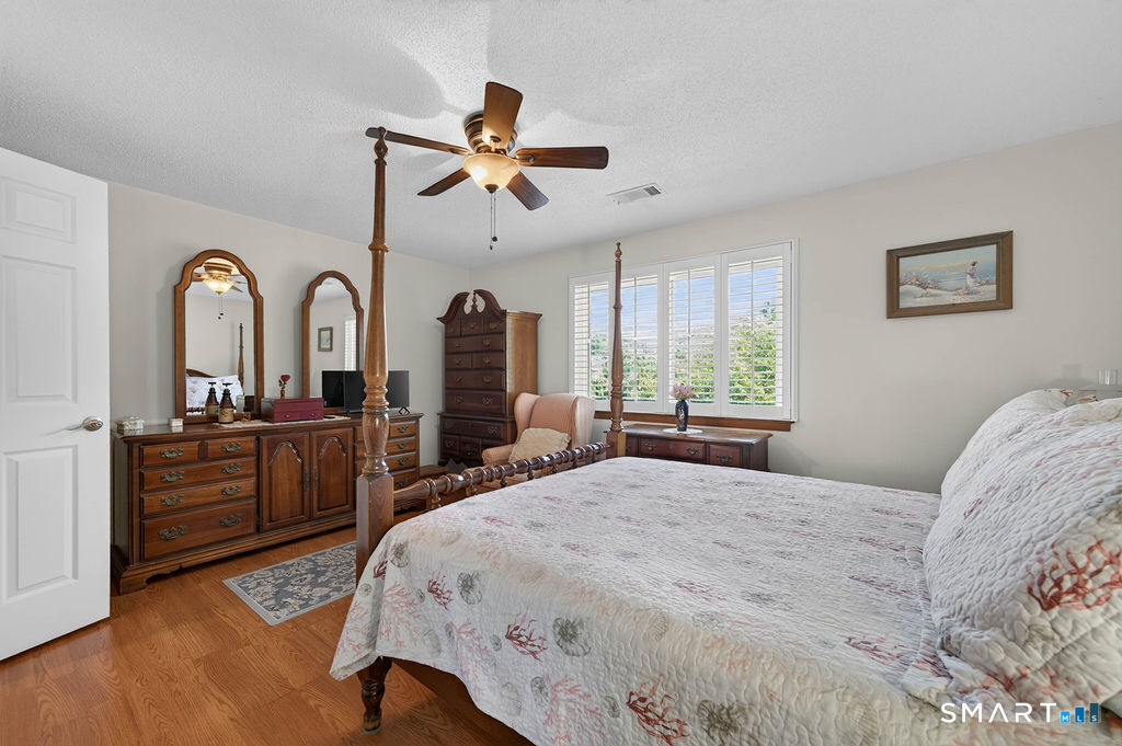 40 Foxon Hill Road New Haven CT 06513