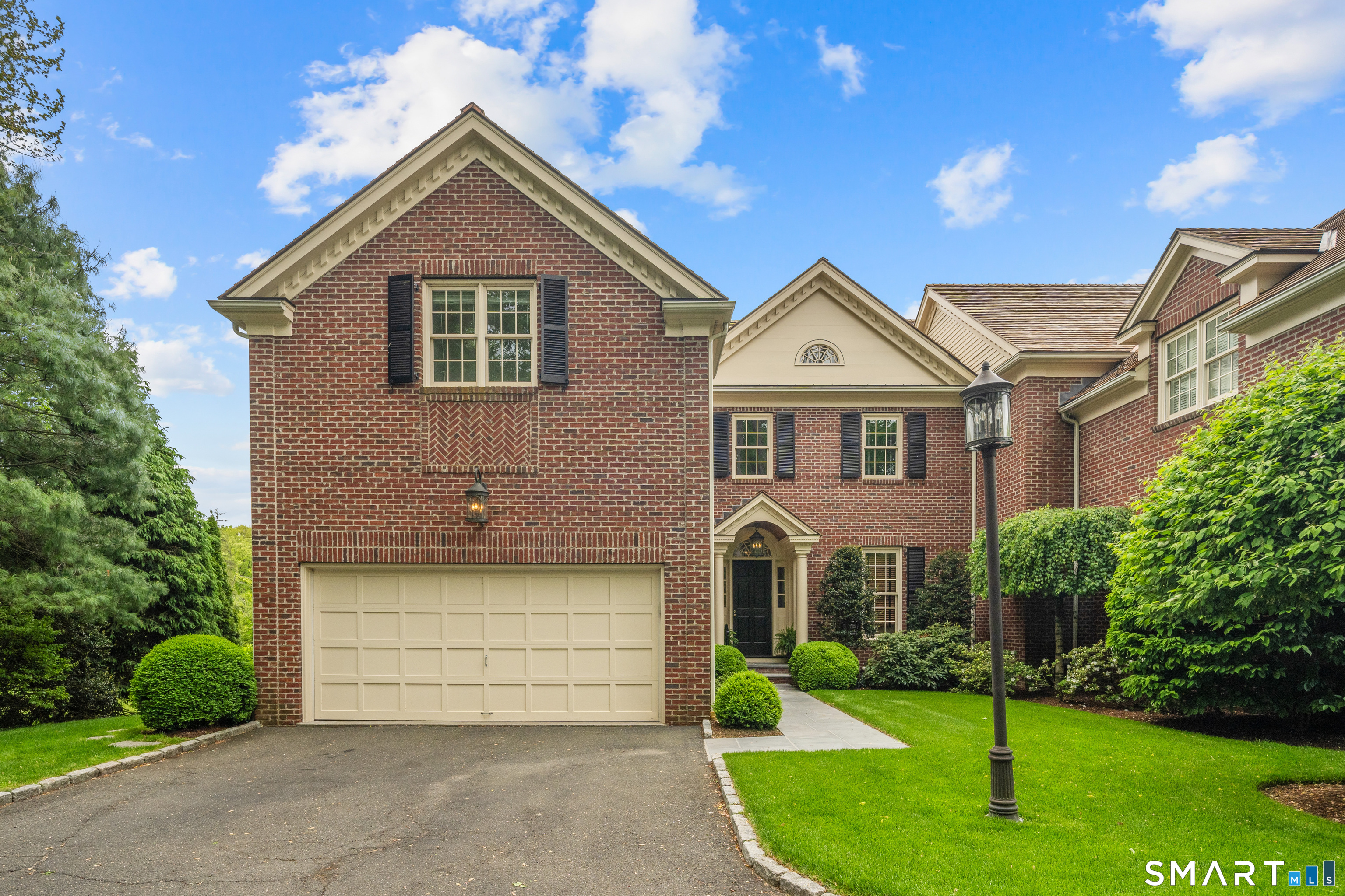 36 Richmond Hill Road New Canaan CT 06840