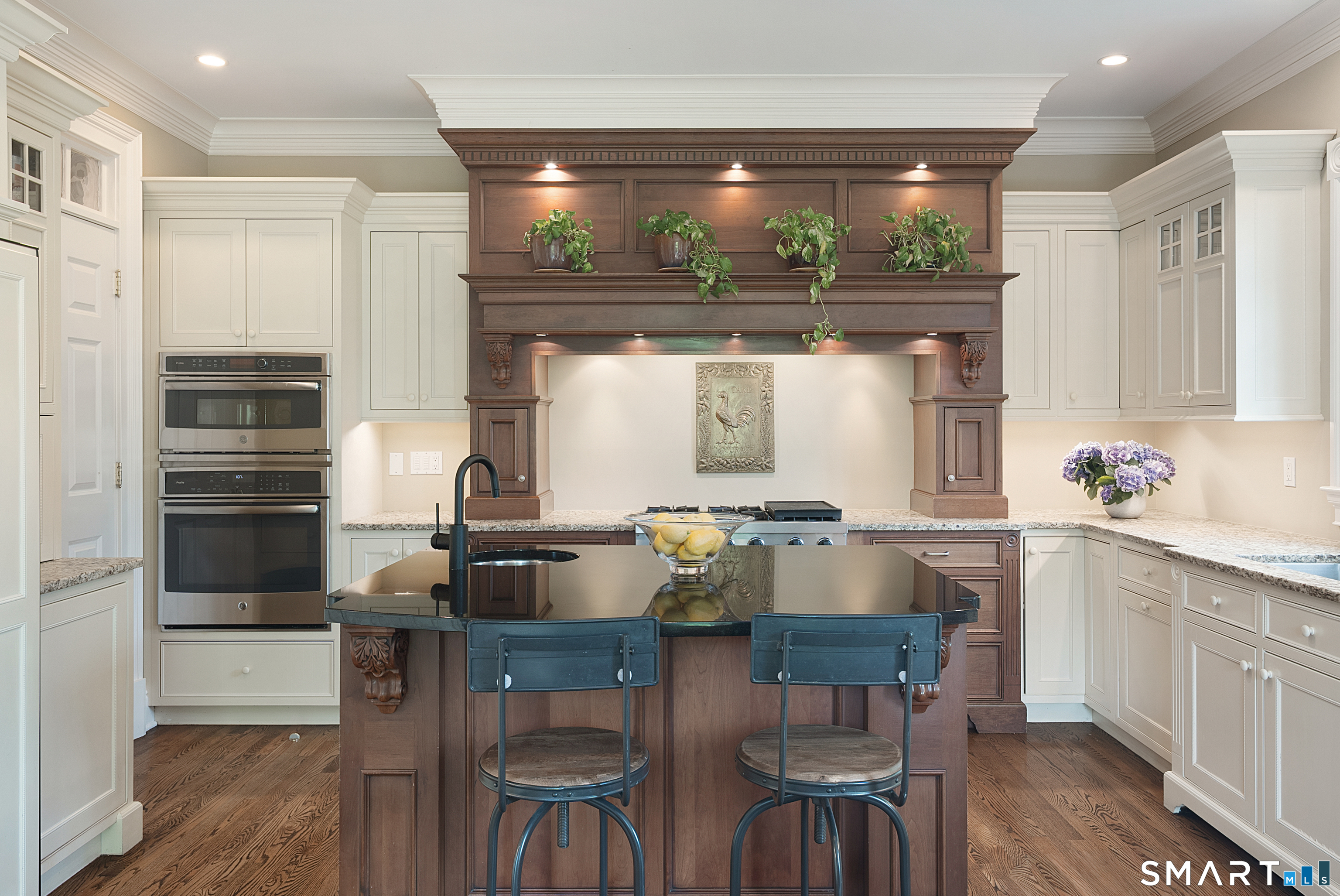 36 Richmond Hill Road New Canaan CT 06840