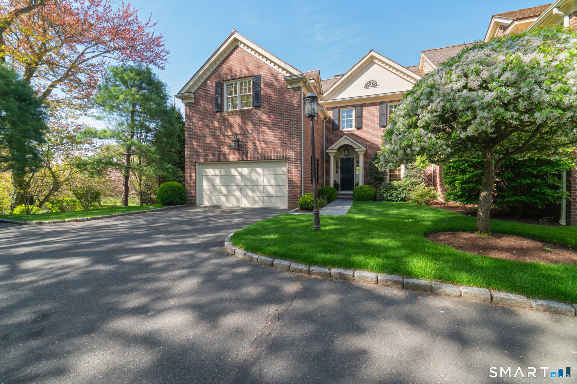 36 Richmond Hill Road New Canaan CT 06840