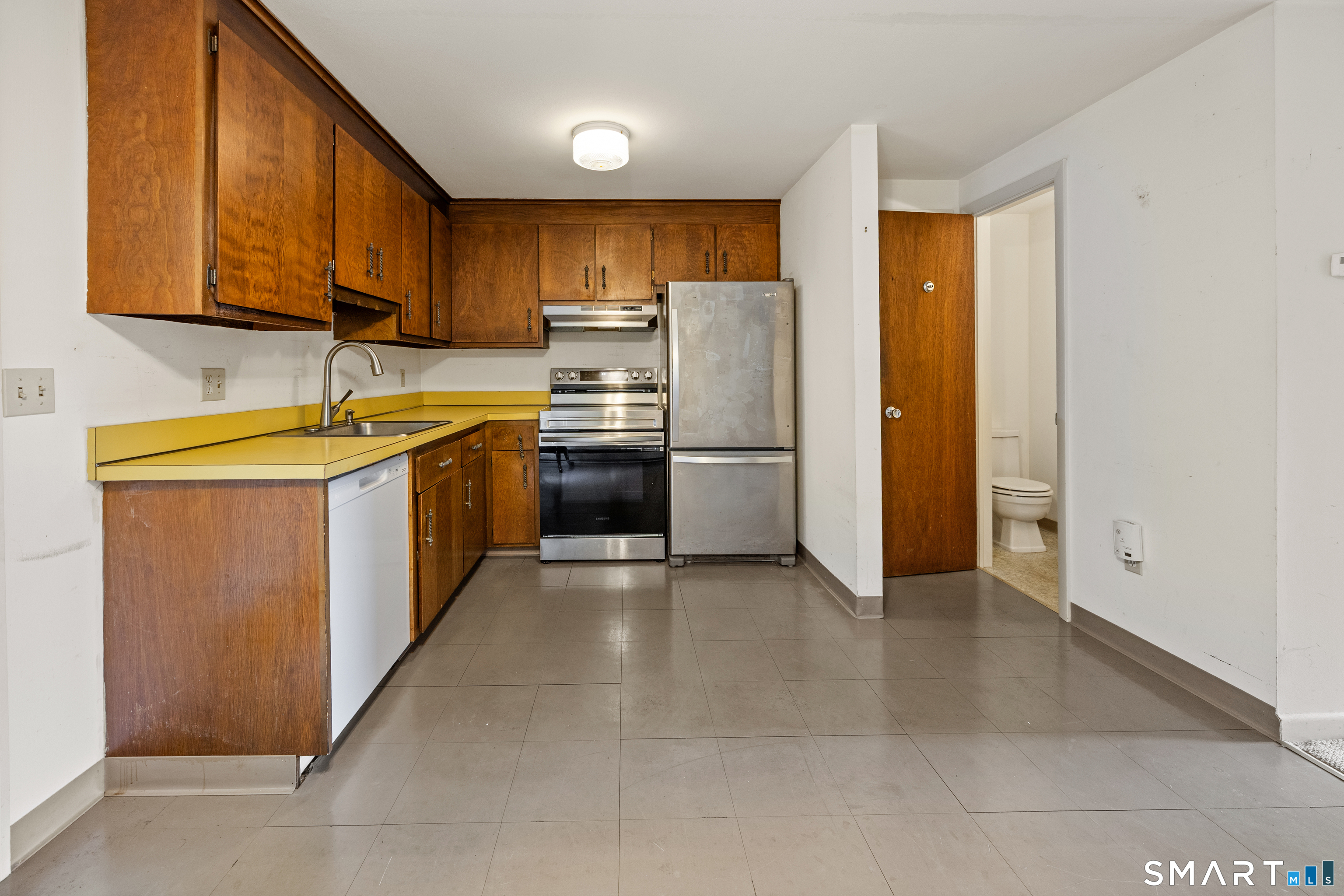 1581 Meriden Waterbury Turnpike Southington CT 06489