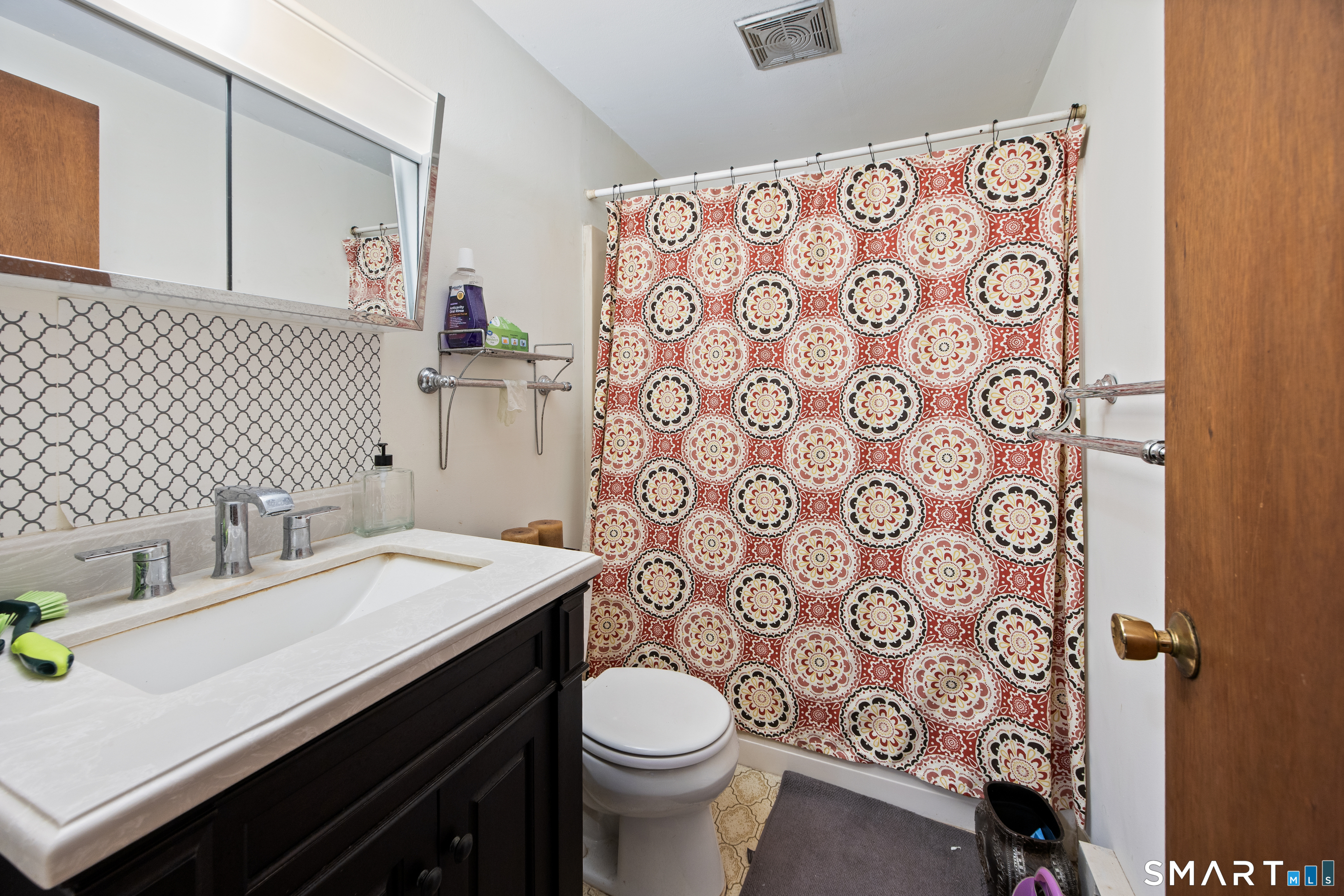 1581 Meriden Waterbury Tp Turnpike Southington CT 06489
