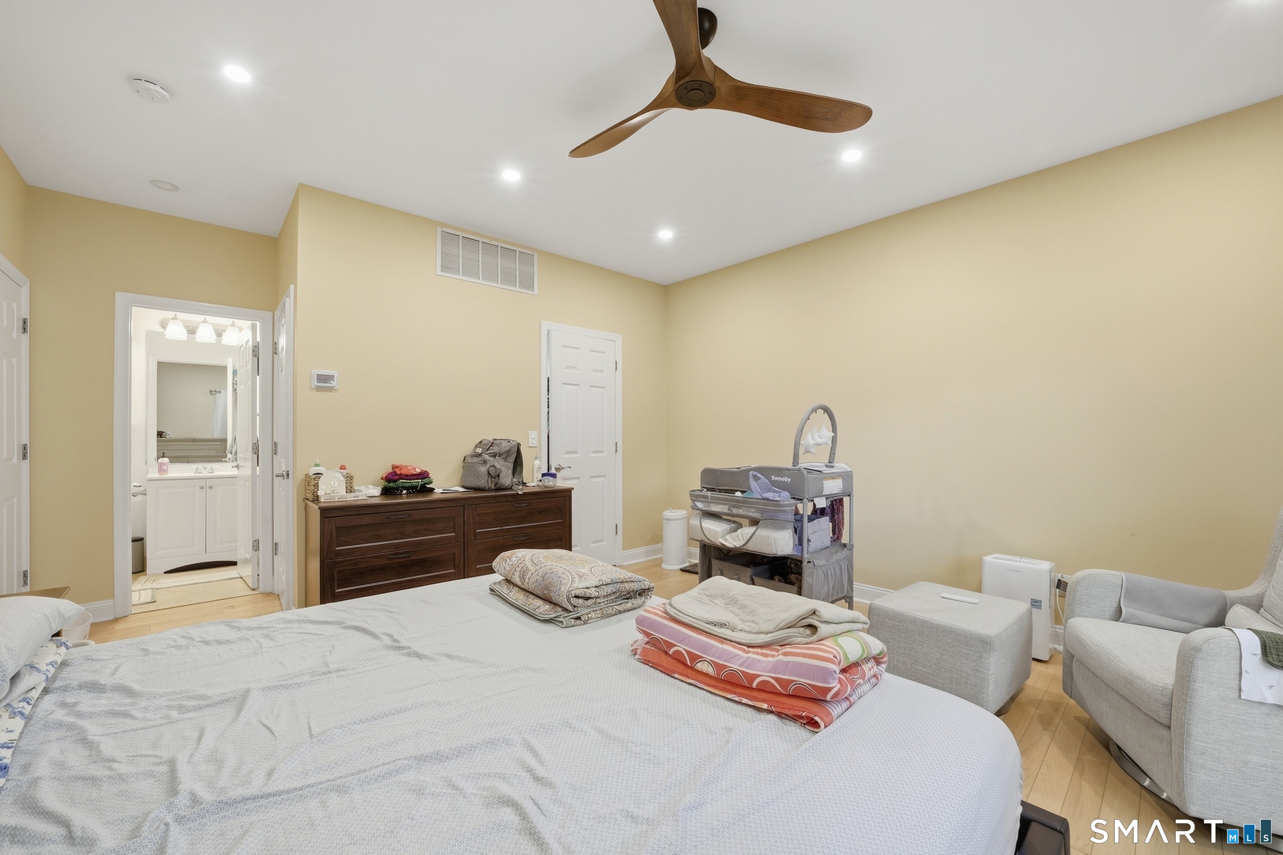 2435 Bedford Street Stamford CT 06905