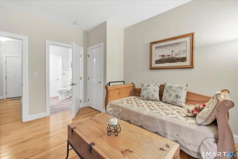 107 Meadow Brook Road Oxford CT 06478