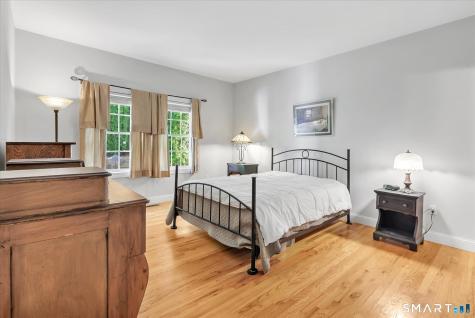 107 Meadow Brook Road Oxford CT 06478