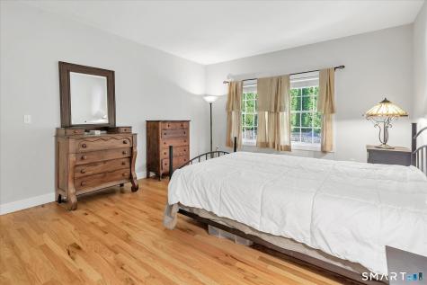 107 Meadow Brook Road Oxford CT 06478