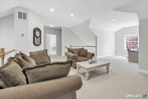 107 Meadow Brook Road Oxford CT 06478