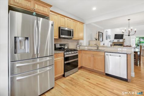 107 Meadow Brook Road Oxford CT 06478