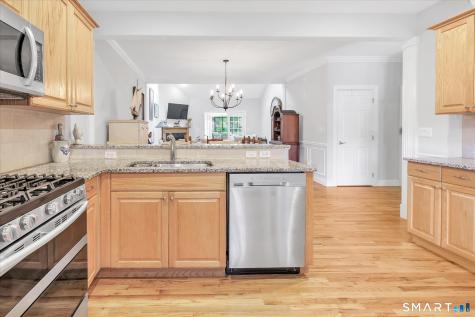 107 Meadow Brook Road Oxford CT 06478