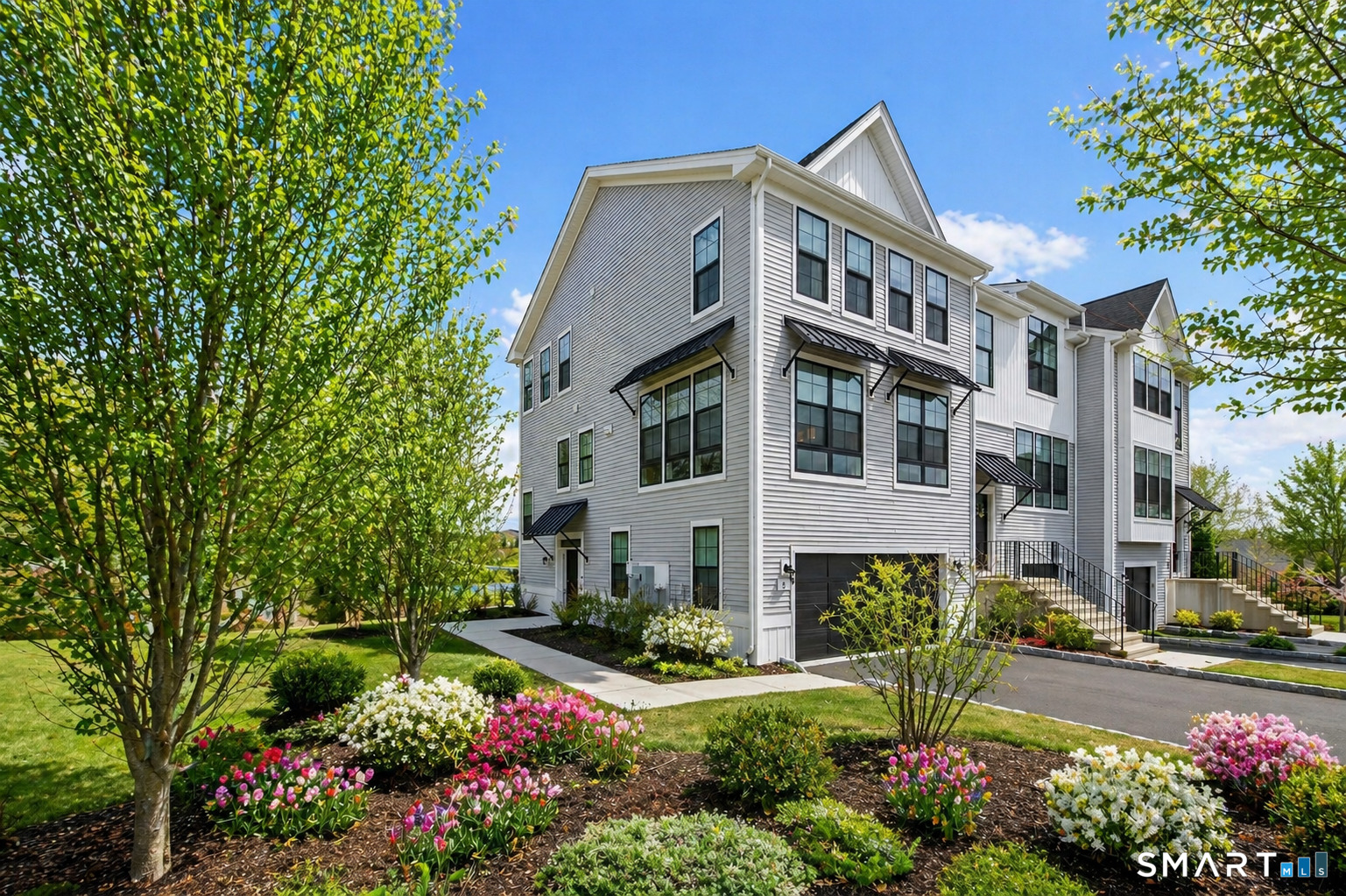 5 Brentwood Circle Danbury CT 06810