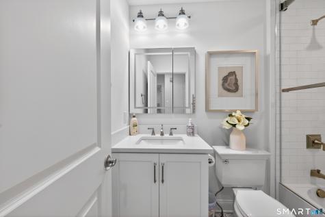 5 Brentwood Circle Danbury CT 06810