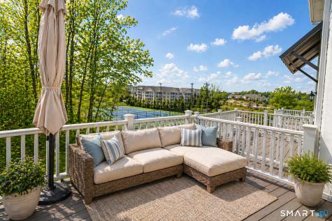 5 Brentwood Circle Danbury CT 06810