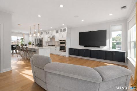 5 Brentwood Circle Danbury CT 06810