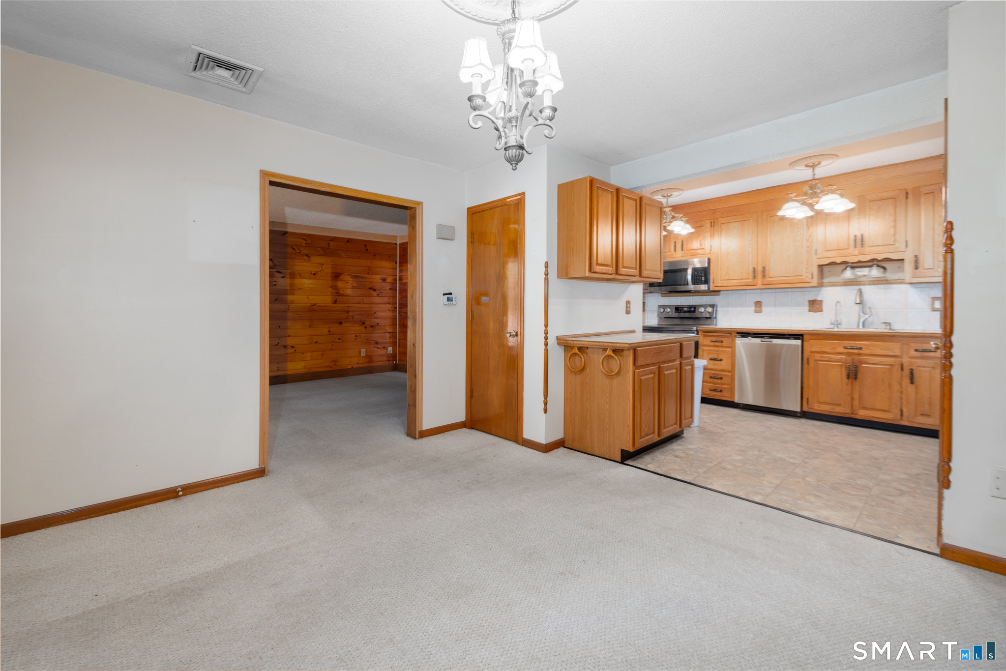 111 Songbird Lane Farmington CT 06032