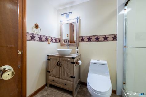 111 Songbird Lane Farmington CT 06032