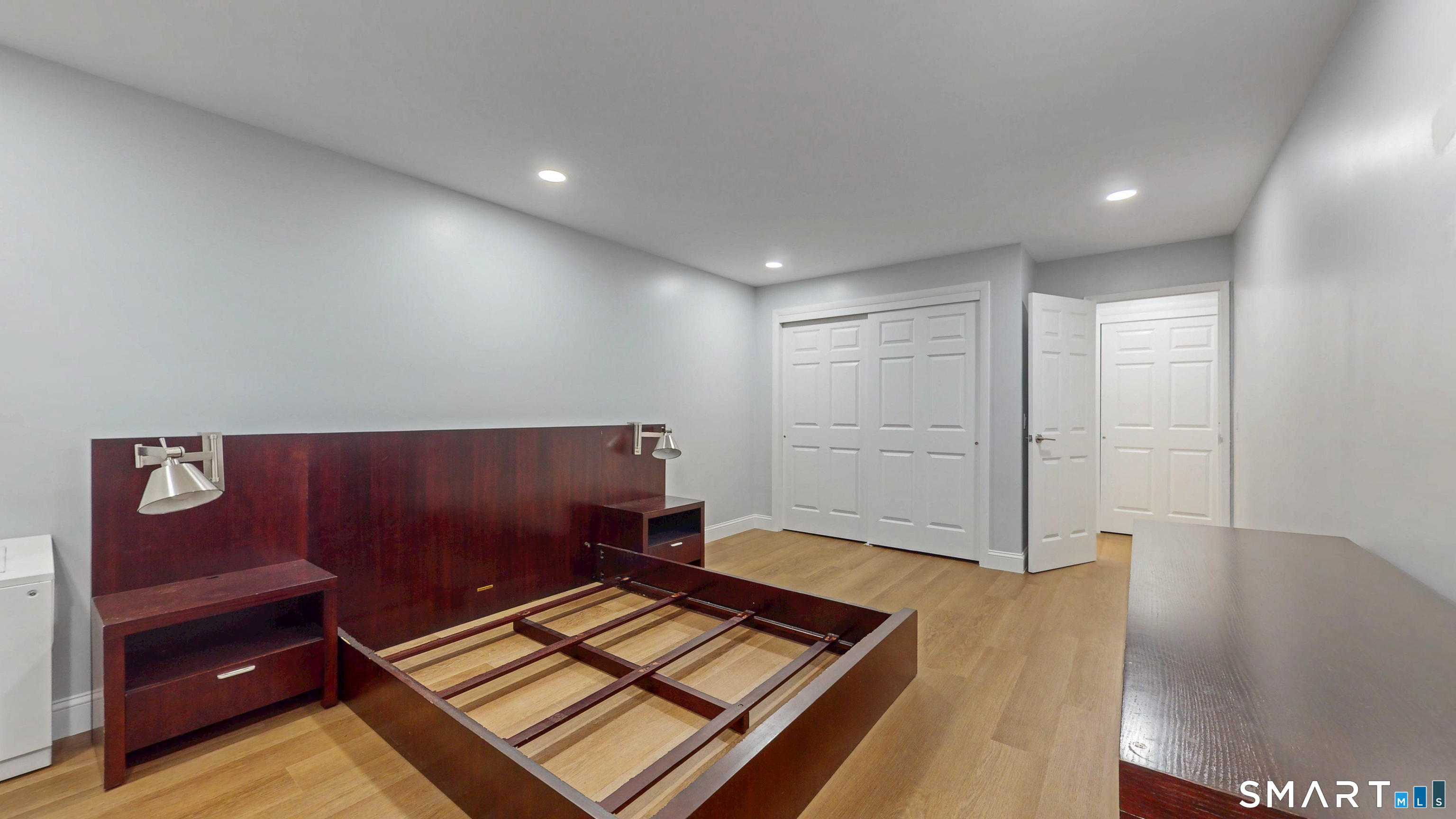 887 Farmington Avenue West Hartford CT 06119
