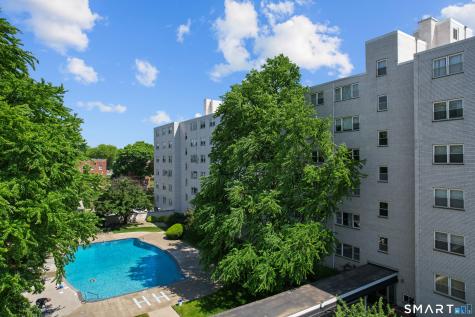 887 Farmington Avenue West Hartford CT 06119