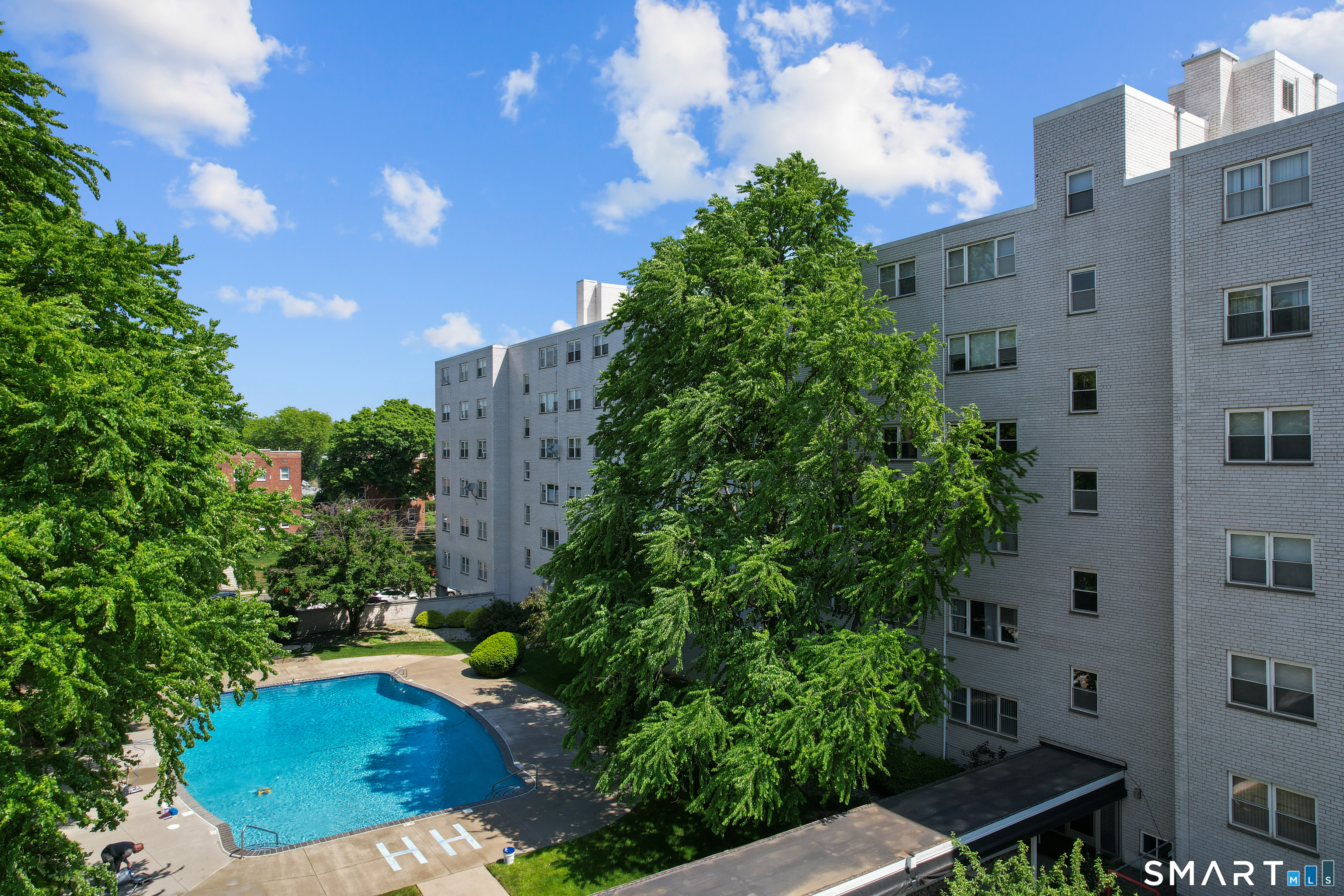 887 Farmington Avenue West Hartford CT 06119