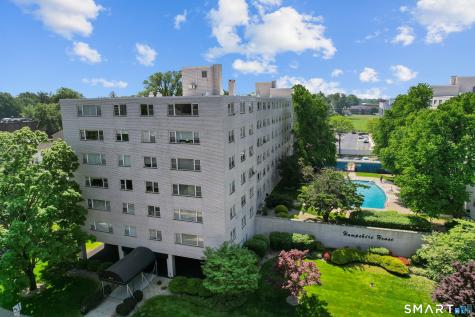 887 Farmington Avenue West Hartford CT 06119