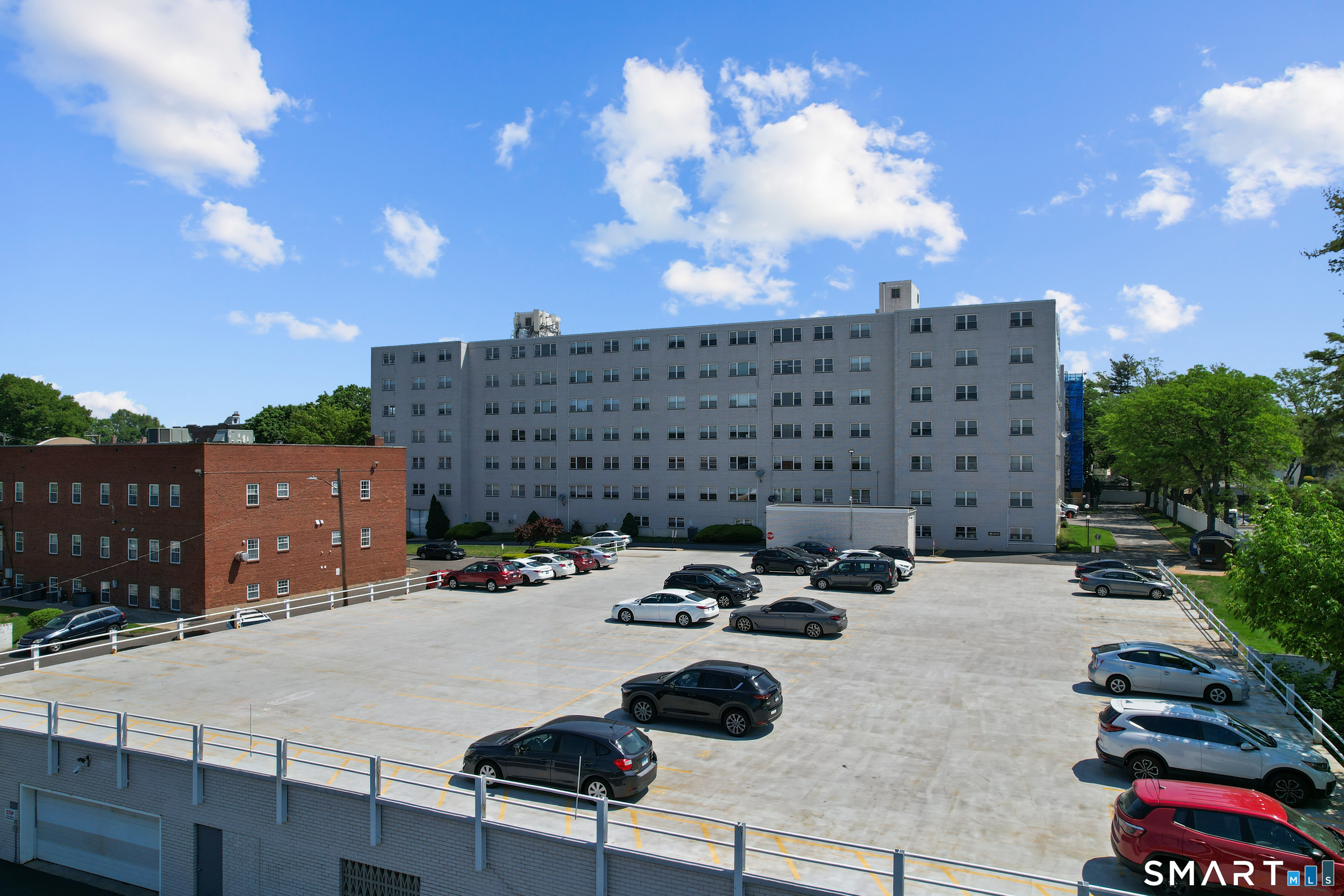 887 Farmington Avenue West Hartford CT 06119