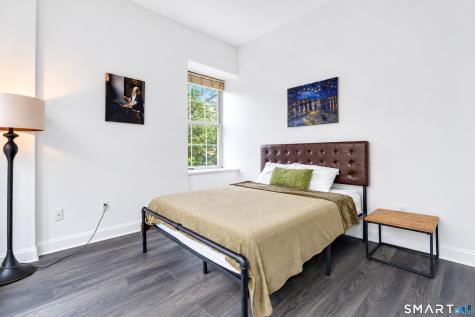 196 Crown Street New Haven CT 06510