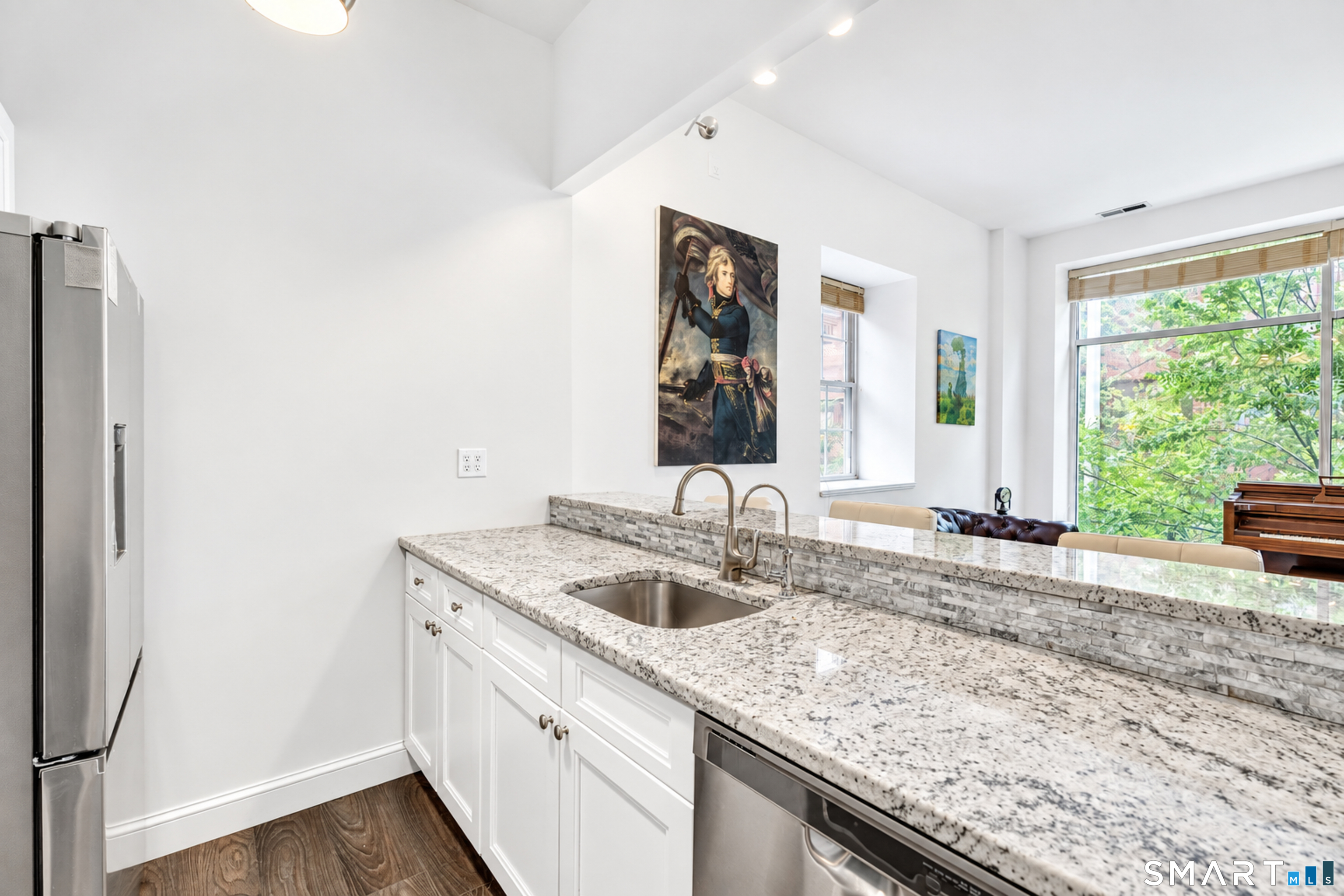 196 Crown Street New Haven CT 06510