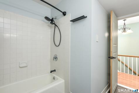 21 Pine Court Cromwell CT 06416