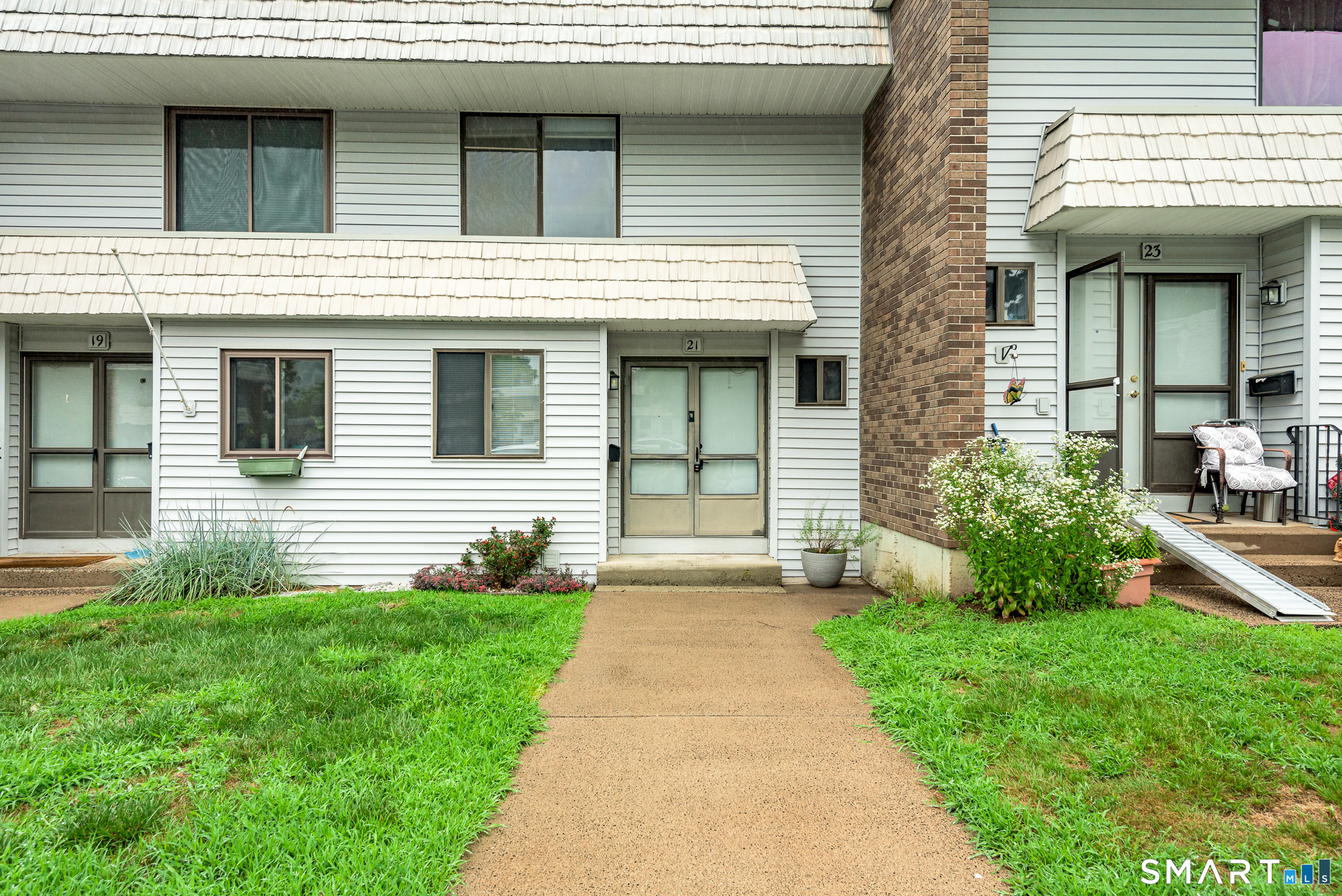 21 Pine Court Cromwell CT 06416