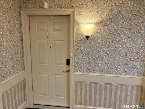 70 Southwick Court Cheshire CT 06410