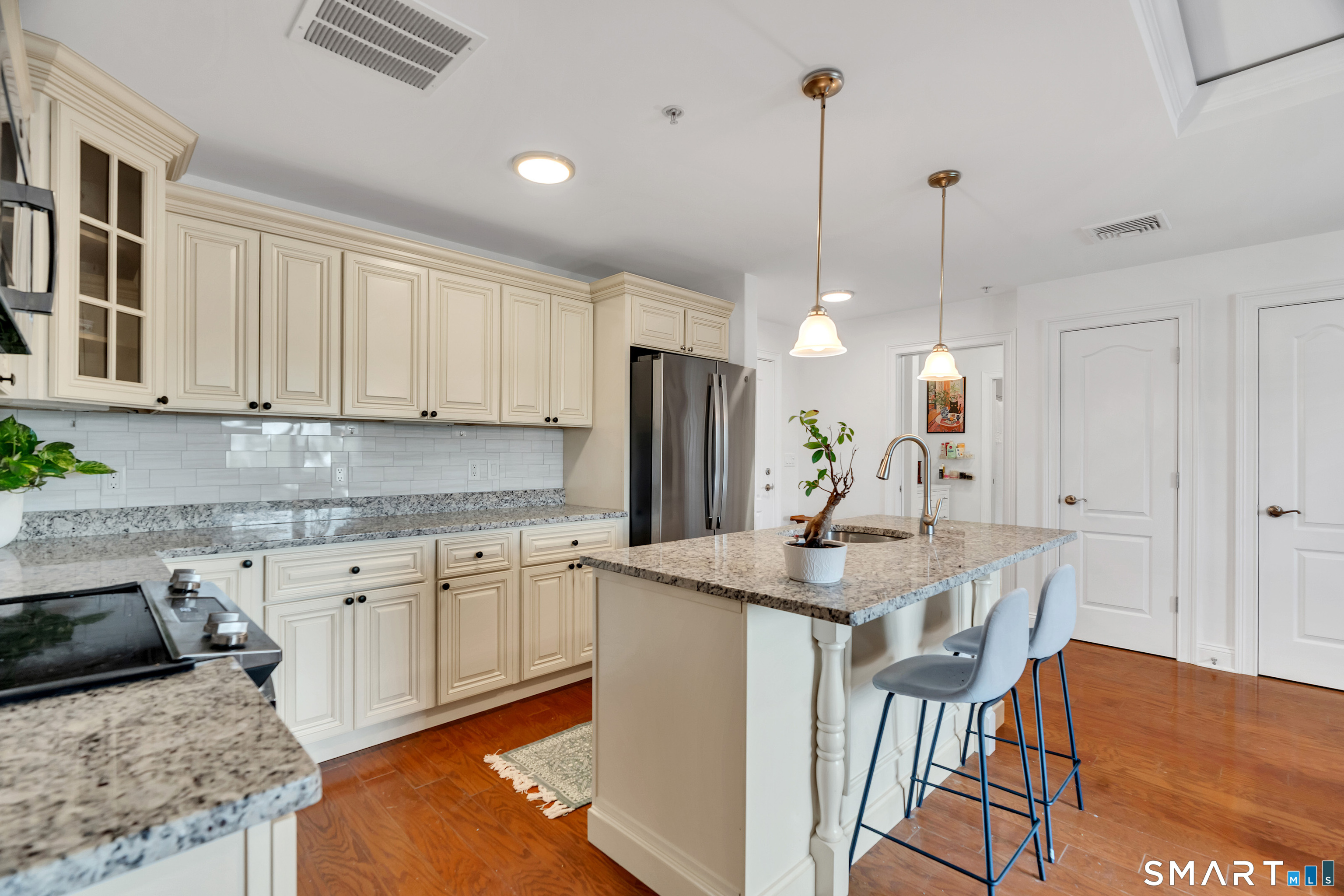 461 Bank Street New London CT 06320