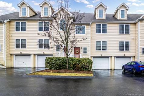 15 Freedom Way East Lyme CT 06357