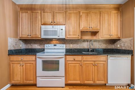 7 Reggie Way East Windsor CT 06016