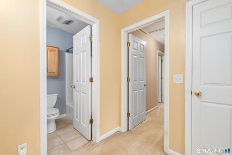 7 Reggie Way East Windsor CT 06016
