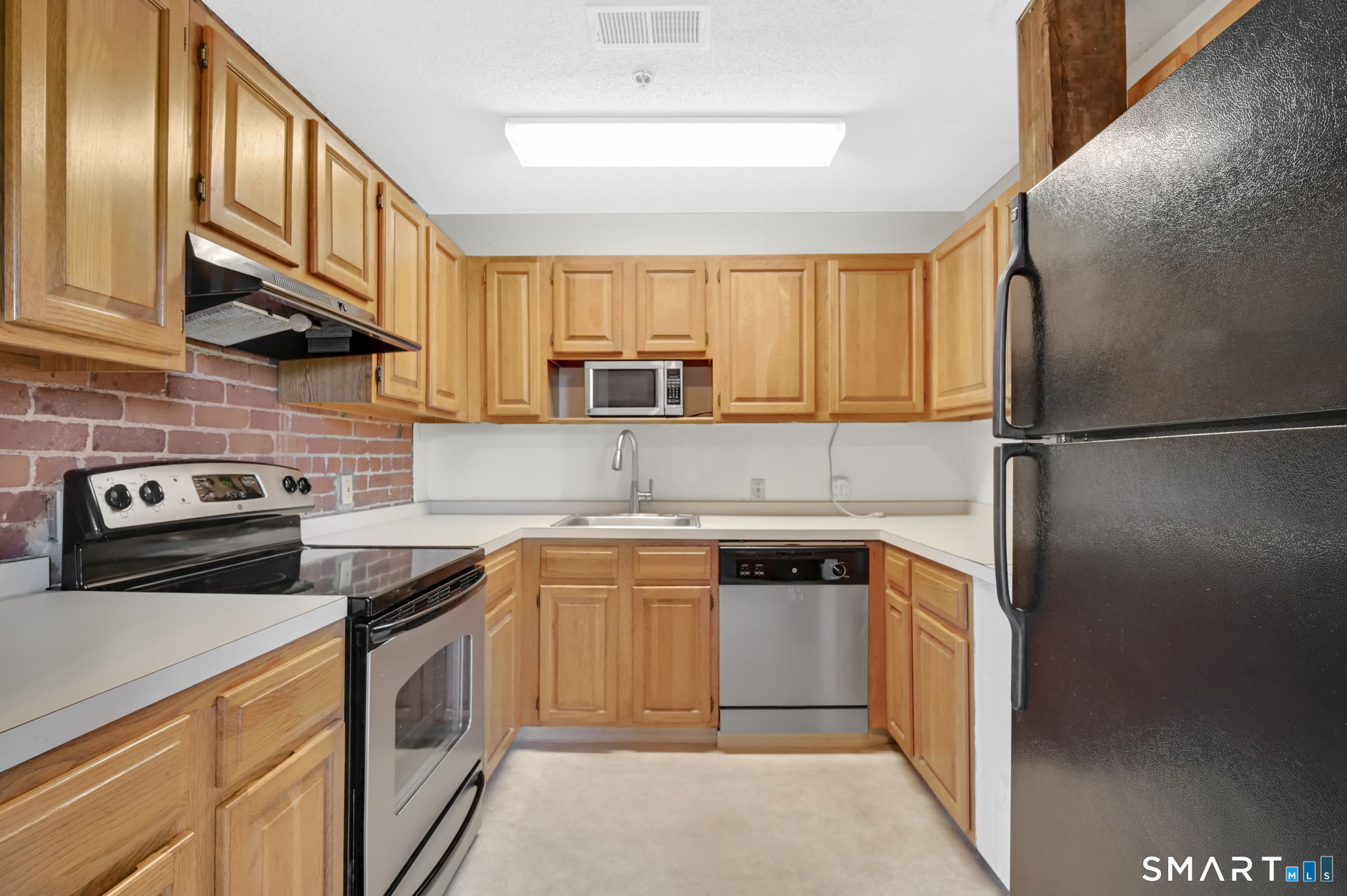 16 Vernon Avenue Vernon CT 06066