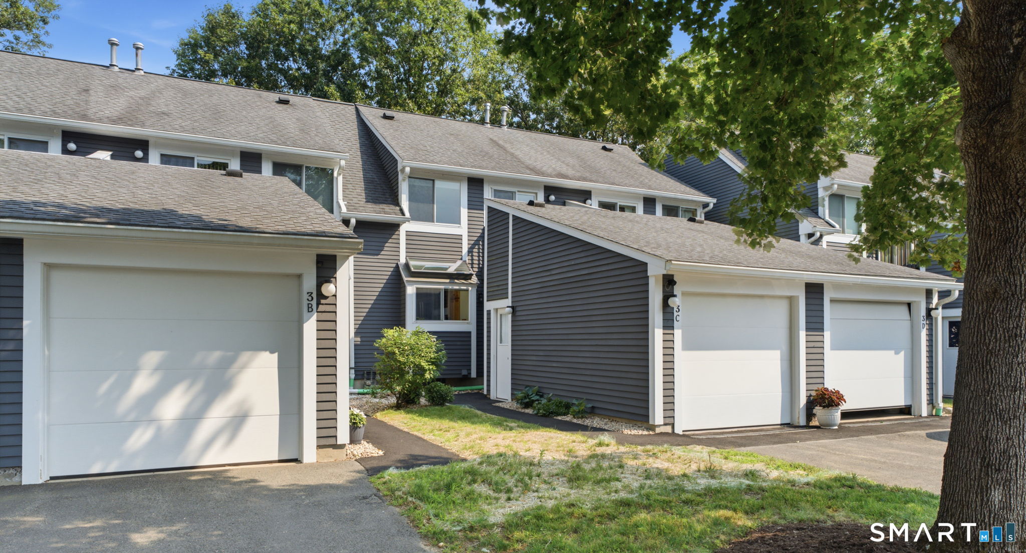 126 Hopmeadow Street Simsbury CT 06089